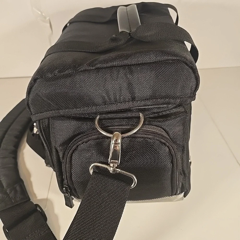 Large Canon 200DG Digital SLR Camera Case Gadget Bag‎ Good Condition